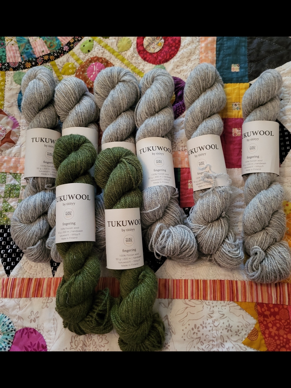 Tukuwool Fingering Yarn Skeins - Gray & Green